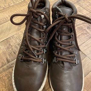 Boy’s Nautica Boots